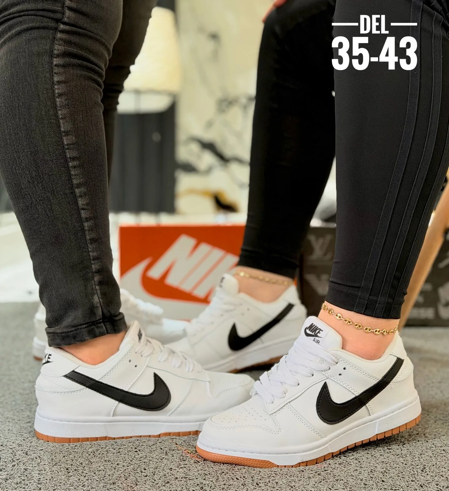 Tenis Nike Corte Bajo Sb Blanco Negro imagen 1
