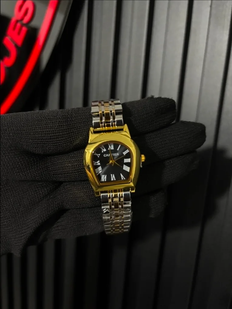 Reloj P0120 Cartier para dama.