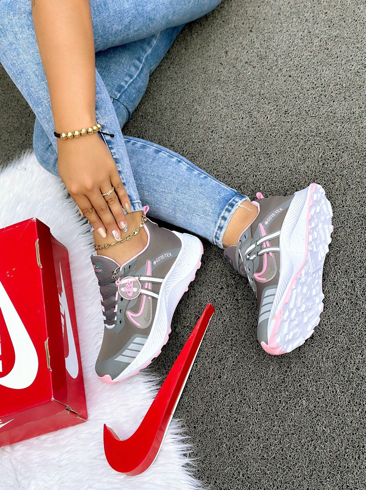 Tenis Nike Reflectivo Gris Rosa Dama