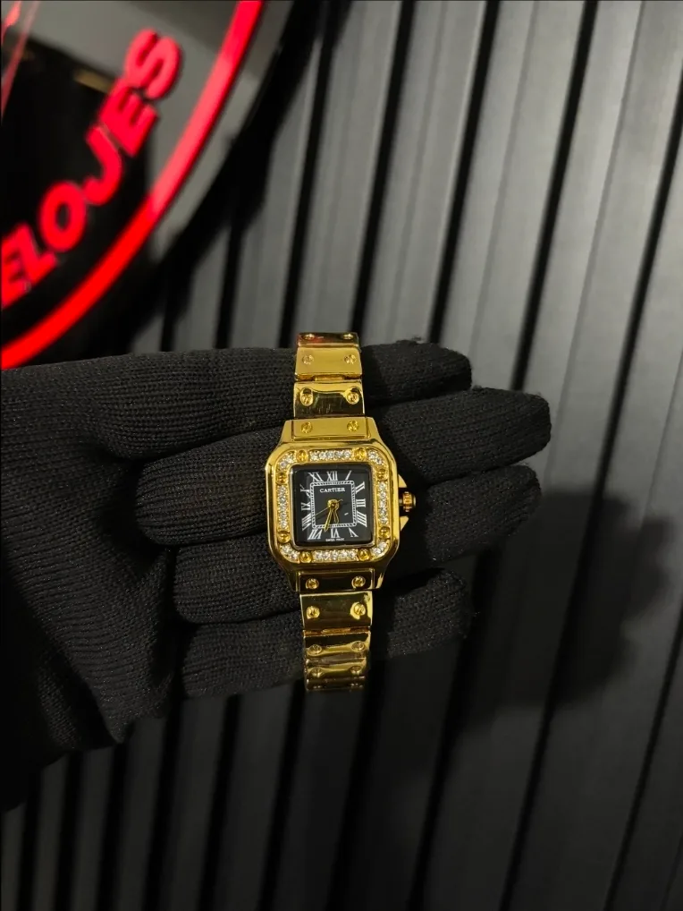 Reloj P0121 Cartier para dama.
