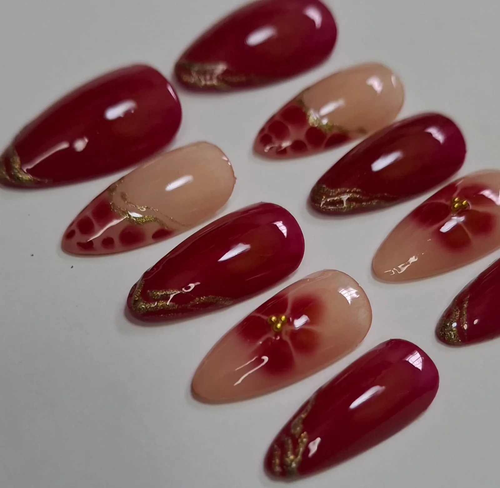 Almond Red imagen 3