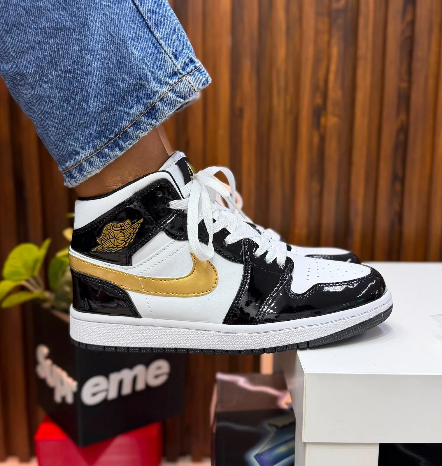 Tenis P0080 Nike Jordan retro 1 para mujer. imagen 3