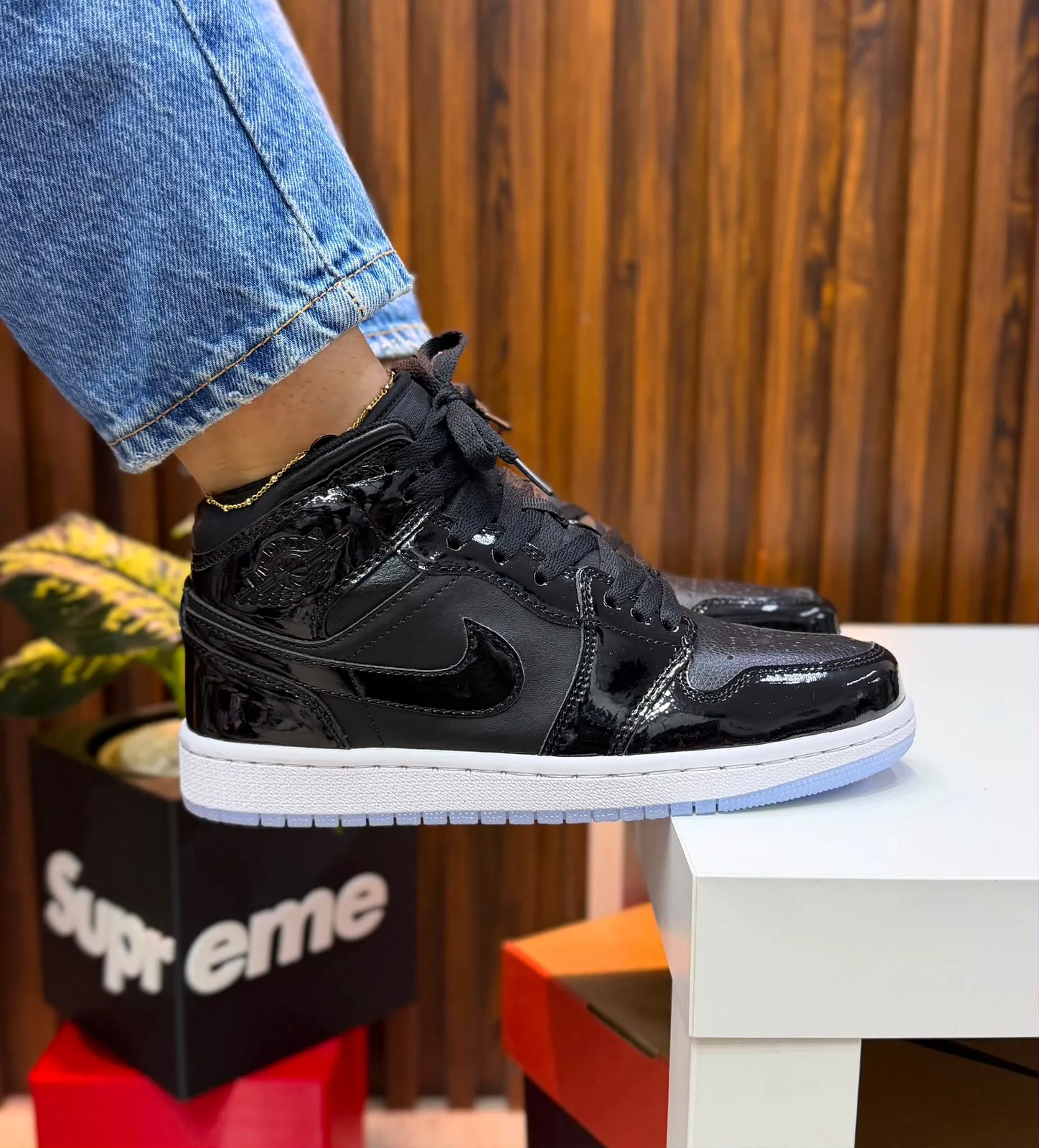 Tenis P0080 Nike Jordan retro 1 para mujer. imagen 1