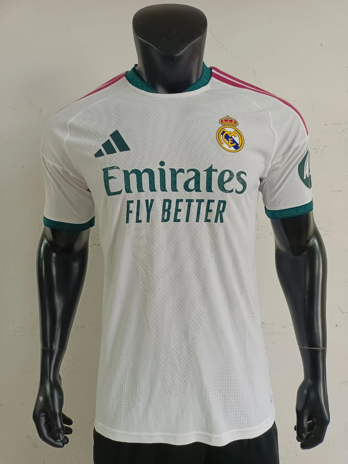 CAMISETA REAL MADRID LOCAL 2026–2027 imagen 3