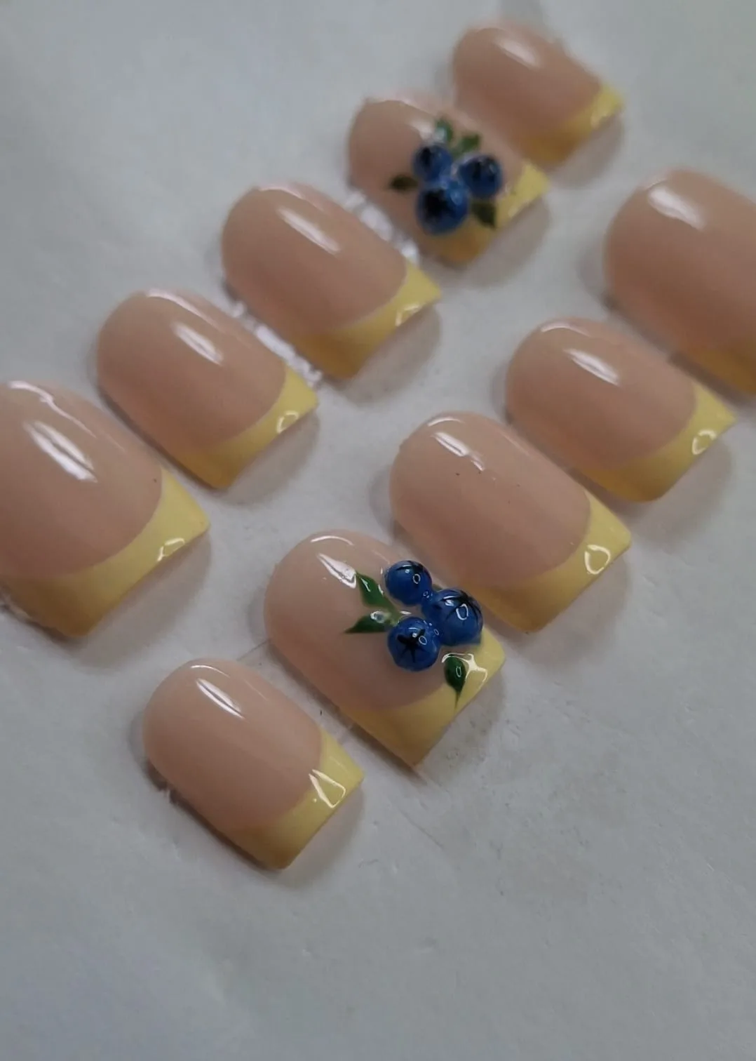 Baby Yellow imagen 2